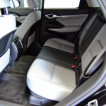 does the 2017 nissan rogue have 3rd row seating